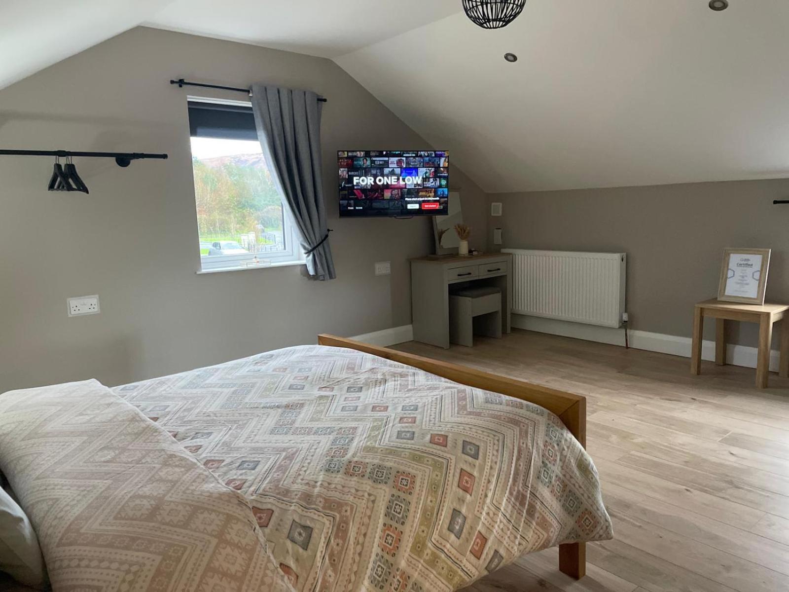 The Nest Hotel Newry Buitenkant foto